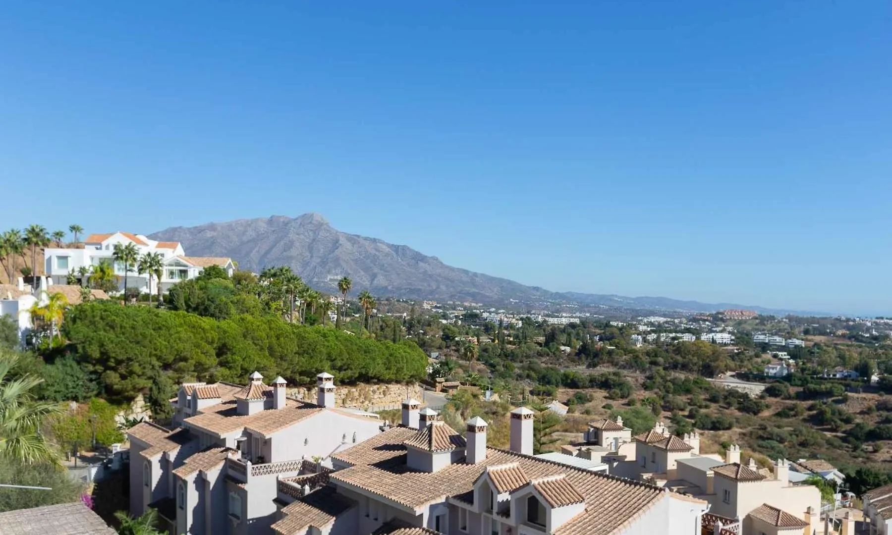 Espectacular Atico Con Impresionantes Vistas Mar Apartment Benahavis