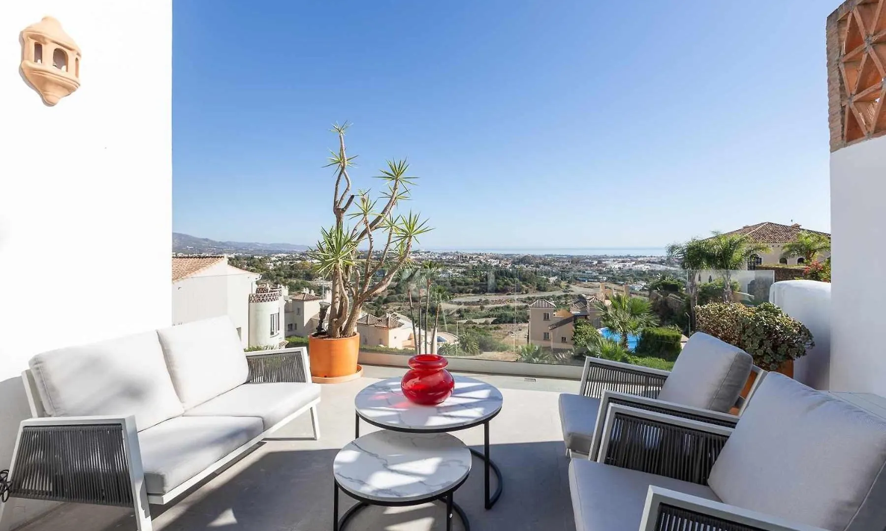 Espectacular Atico Con Impresionantes Vistas Mar Apartment Benahavis