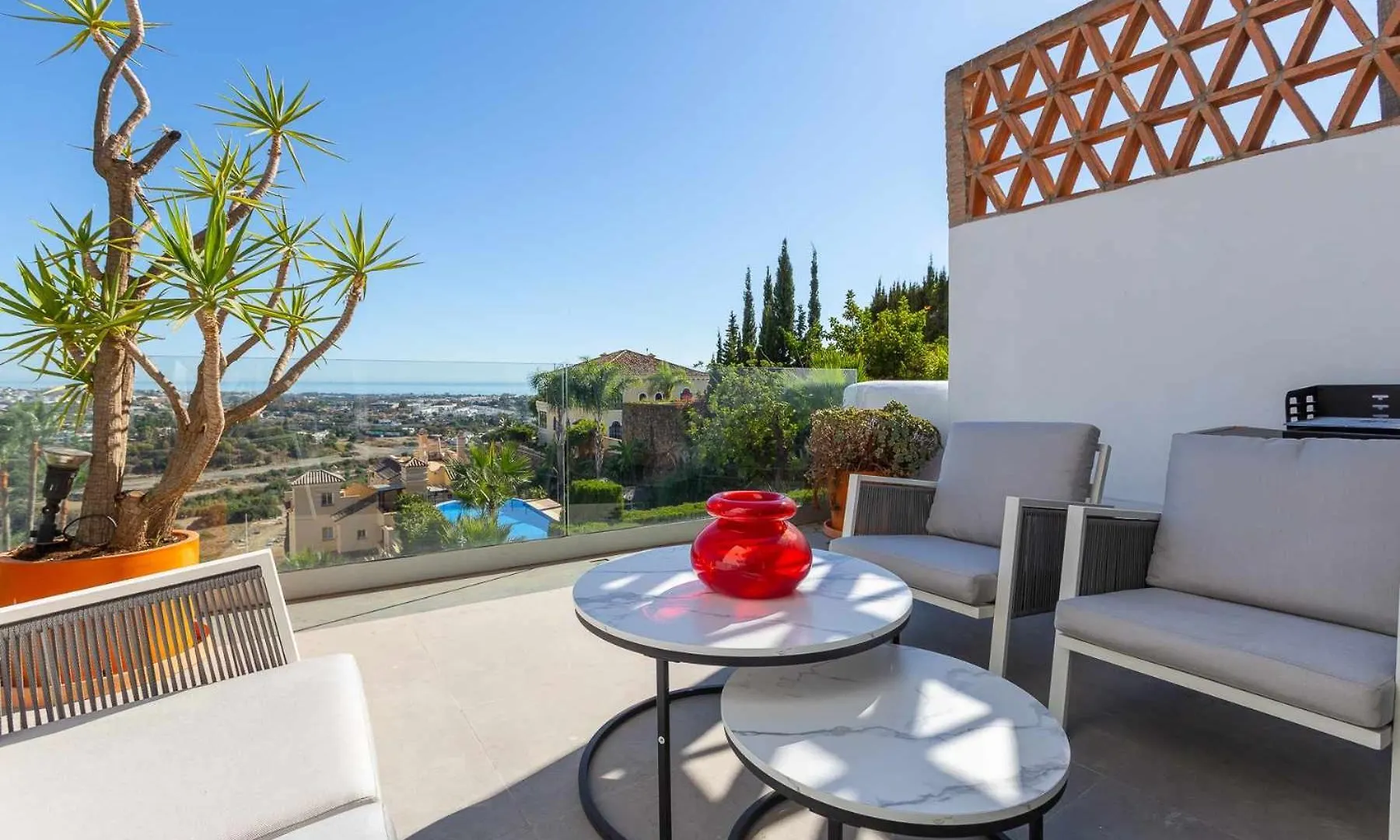 Espectacular Atico Con Impresionantes Vistas Mar Apartment Benahavis